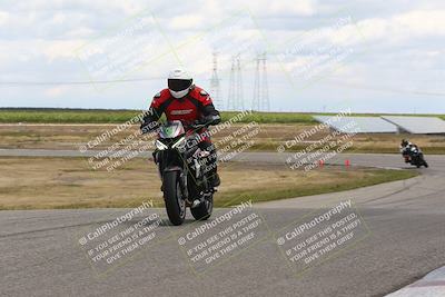media/Apr-26-2024-TrackDaz (Fri) [[c4b677d280]]/C Group/140pm (Wheelie Bump)/